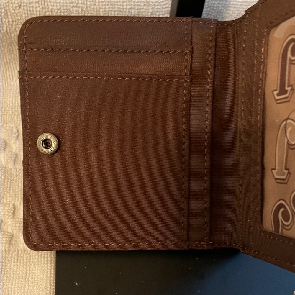 Justin Boots Brown Wallet with Turquoise Accents - Picture 6 of 6